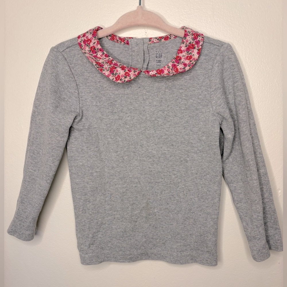 Gap kids 2t girls grey floral collared shirt